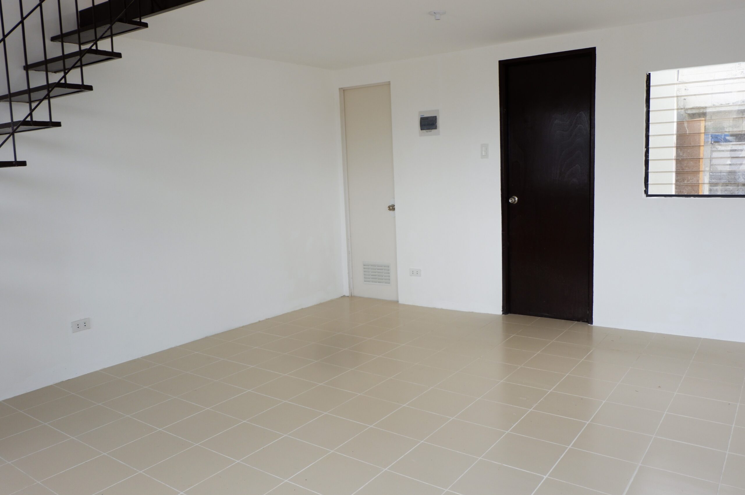 Room View - Entrance